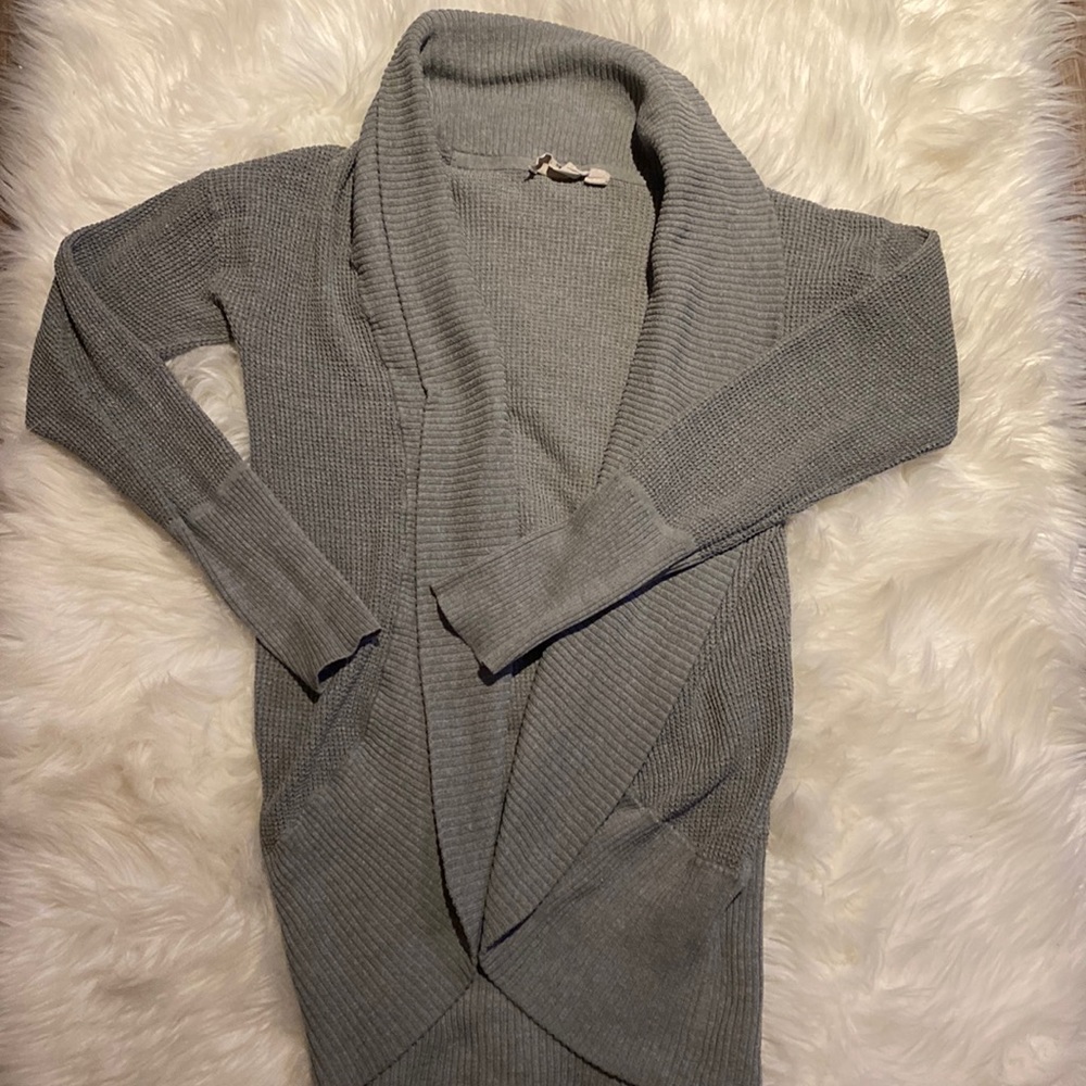 Retrod Women’s Gray crochet shrug sweater size xsmall